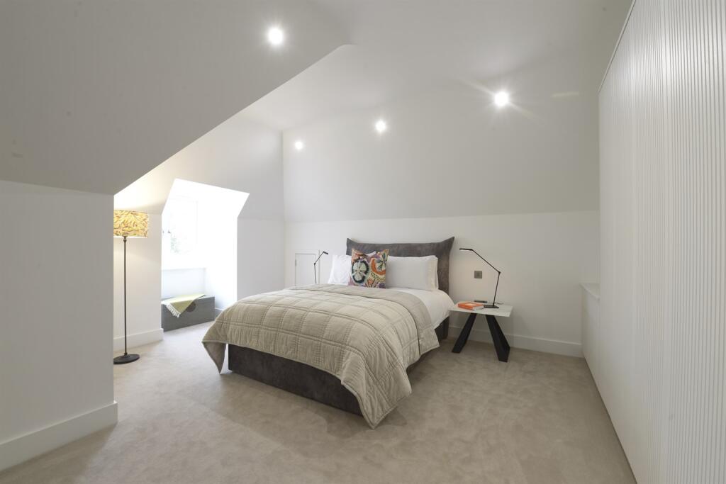 5 bedroom detached house for sale in Hale Road, Hale, WA15